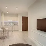 Apartamento Mennica Luxury Location Varsovia