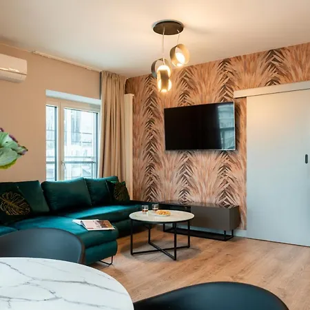 Mennica Luxury Location Апартаменты