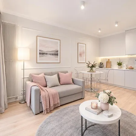 Mennica Residence Premium Collection Апартаменти *