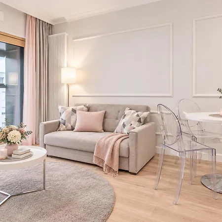 Mennica Residence Premium Collection
