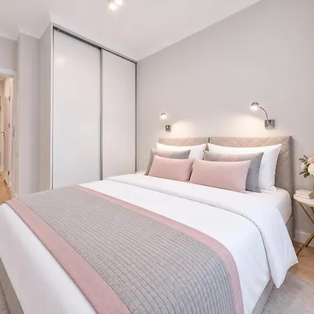 Апартаменти Mennica Residence Premium Collection