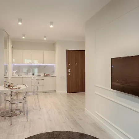 Apartment Mennica Luxury Location Warschau