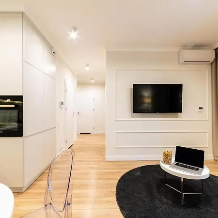 Apartment Mennica Luxury Location *